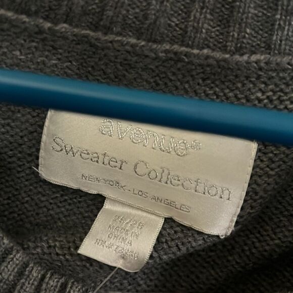 🆕 Womens Plus size Avenue Gray Cable Knit Front Sweater Size 26/28 - Picture 4 of 5